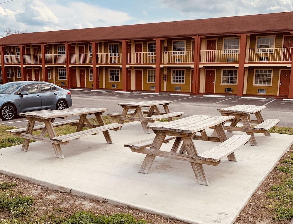 Econo Lodge Inn & Suites Maingate Central Kissimmee Εξωτερικό φωτογραφία