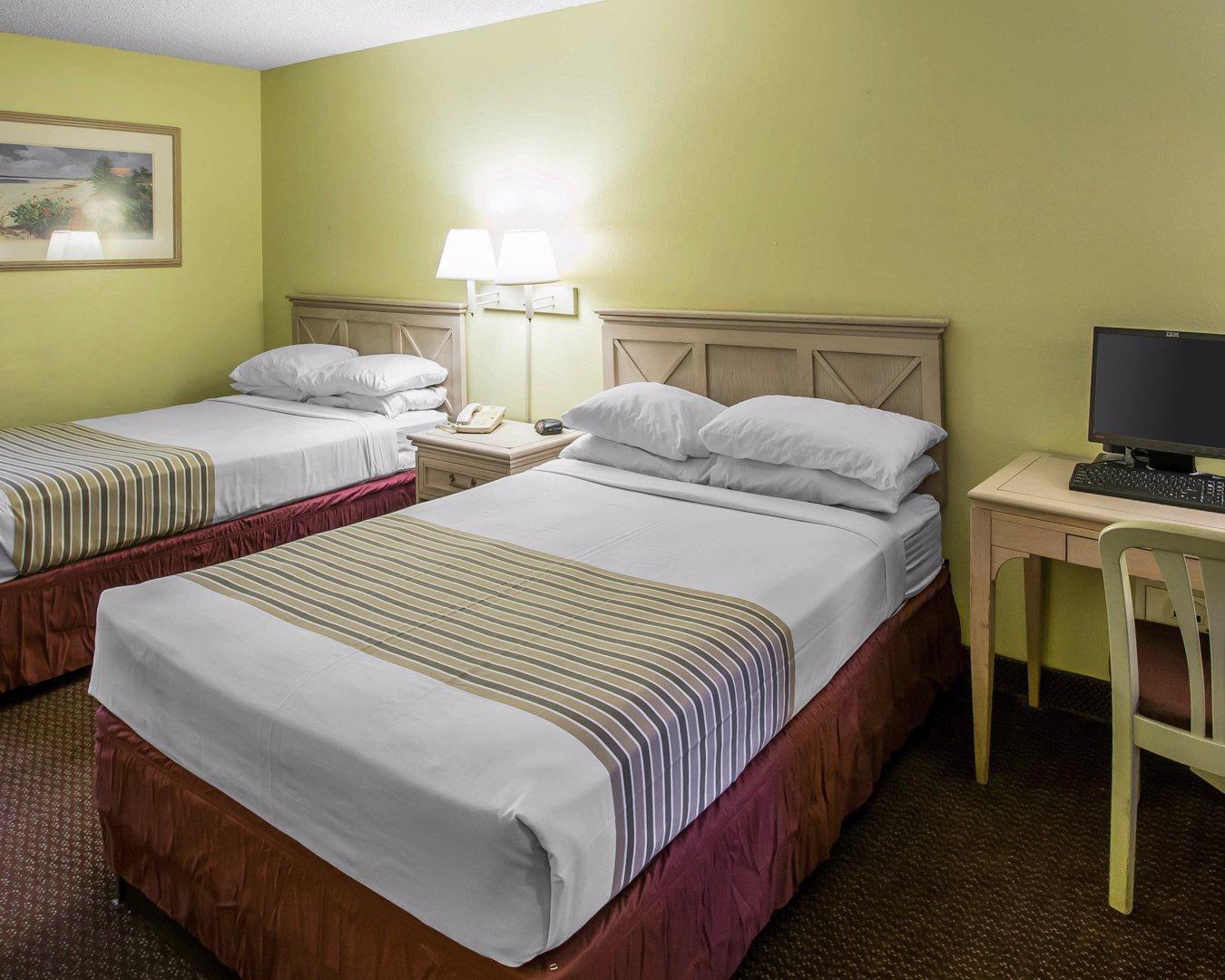 Econo Lodge Inn & Suites Maingate Central Kissimmee Εξωτερικό φωτογραφία