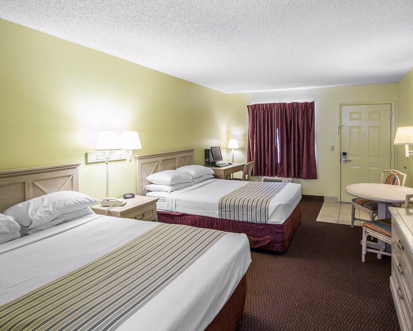 Econo Lodge Inn & Suites Maingate Central Kissimmee Εξωτερικό φωτογραφία