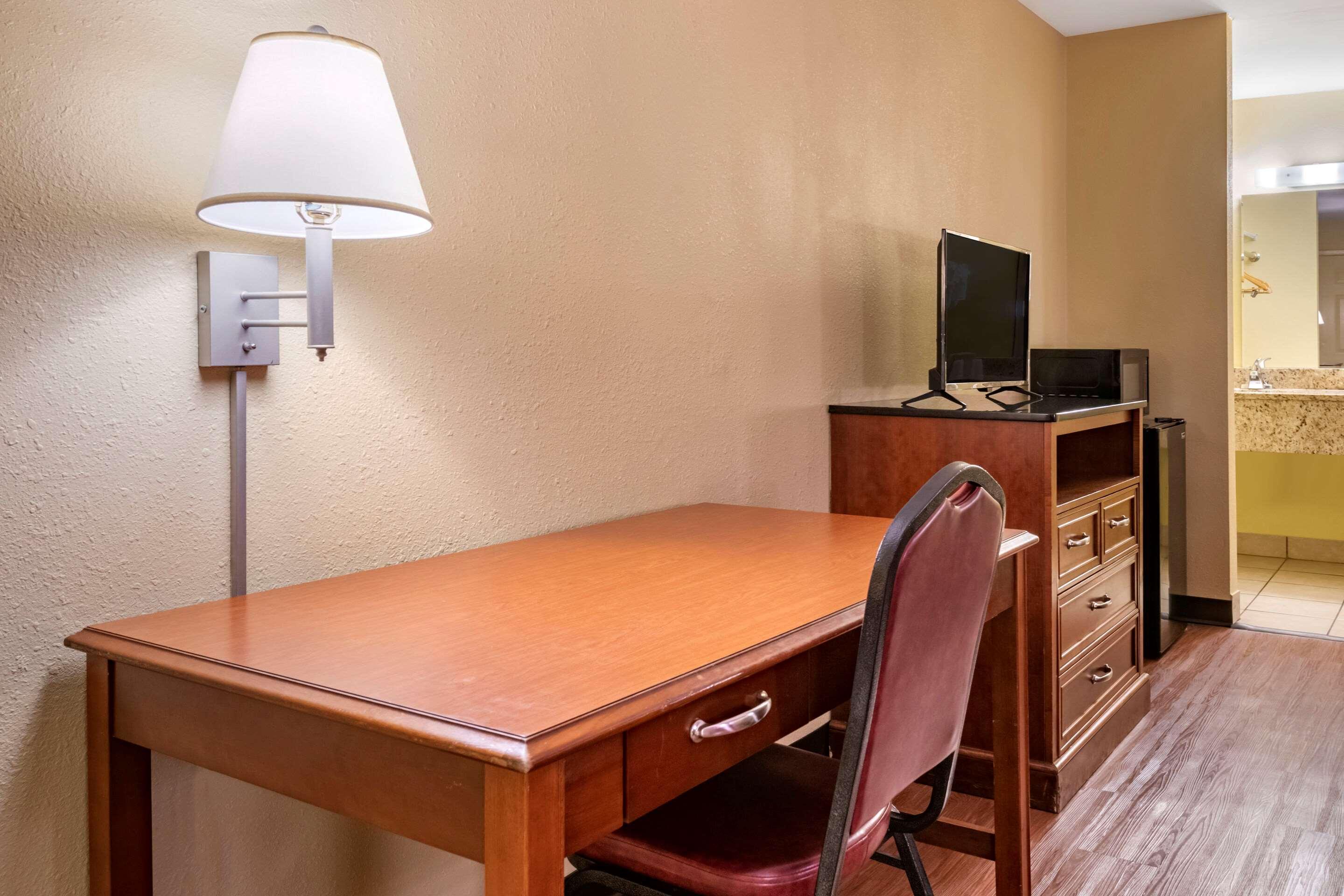 Econo Lodge Inn & Suites Maingate Central Kissimmee Εξωτερικό φωτογραφία