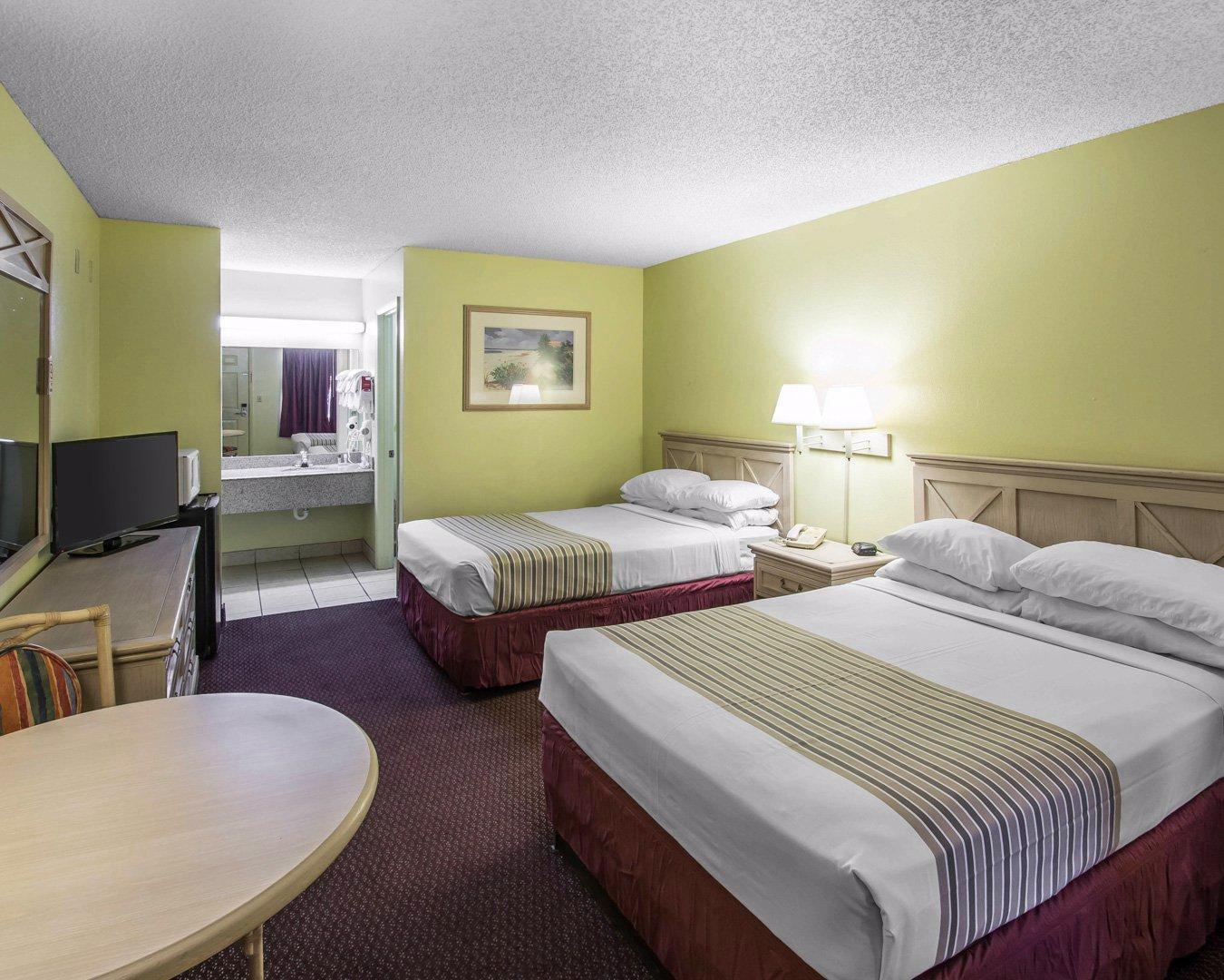 Econo Lodge Inn & Suites Maingate Central Kissimmee Εξωτερικό φωτογραφία