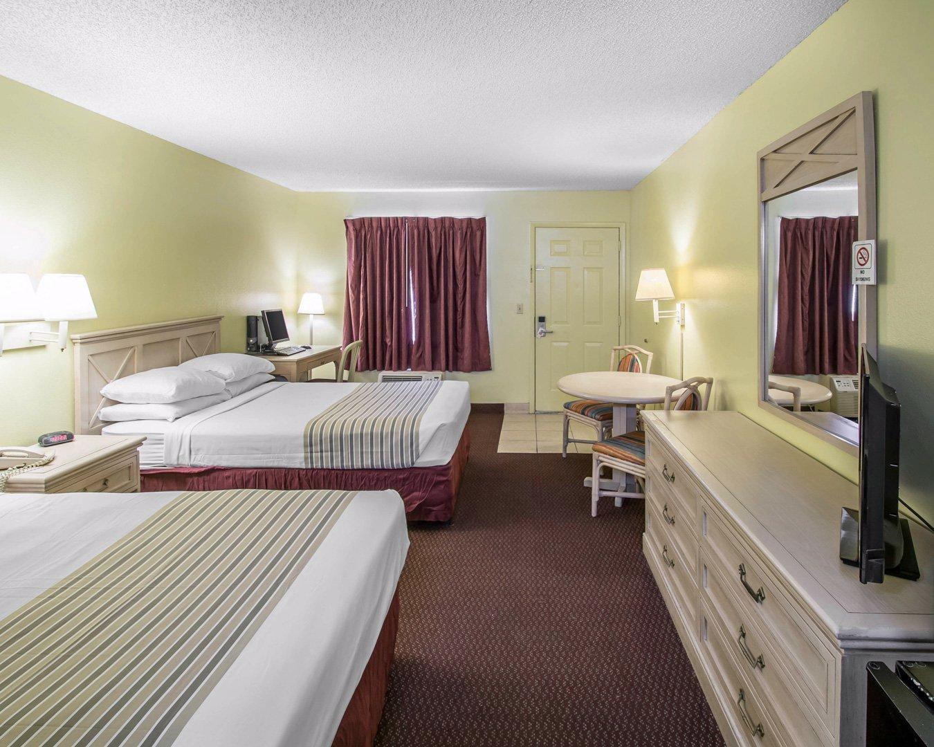 Econo Lodge Inn & Suites Maingate Central Kissimmee Εξωτερικό φωτογραφία